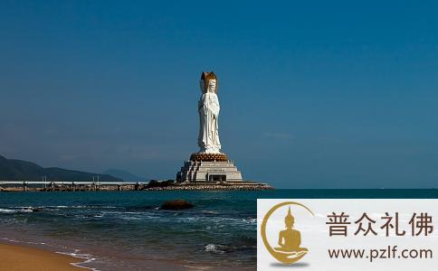 为何称念观世音菩萨名号会有巨大功德？